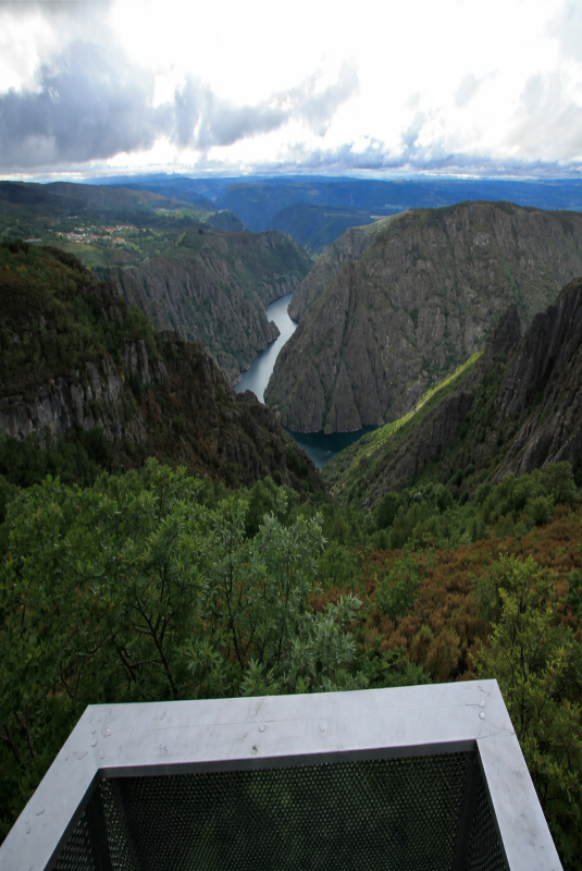 Pasarela de madera del Mirador de Cabezoás.