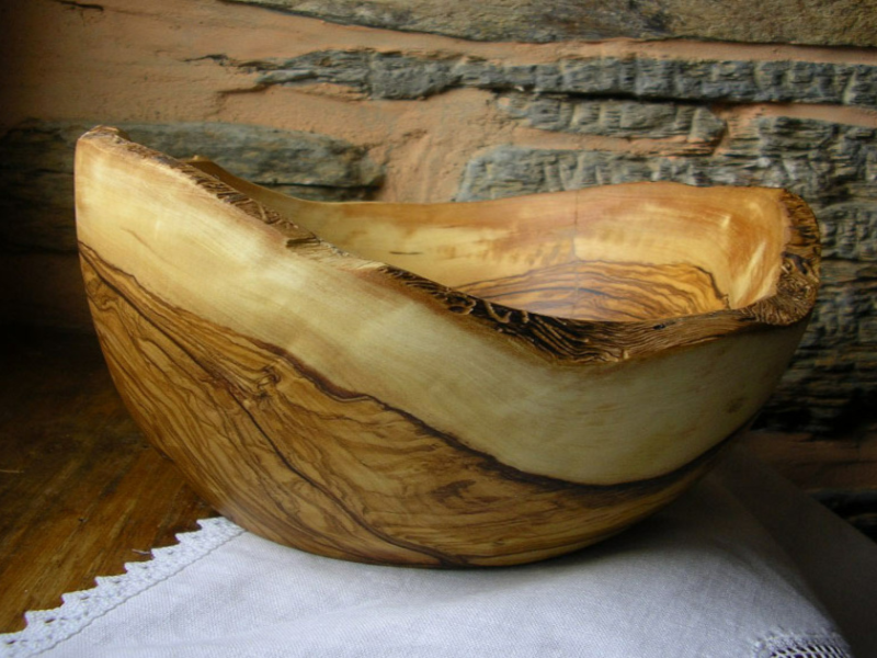 Bol de madera de olivo de Armaior en Quiroga.